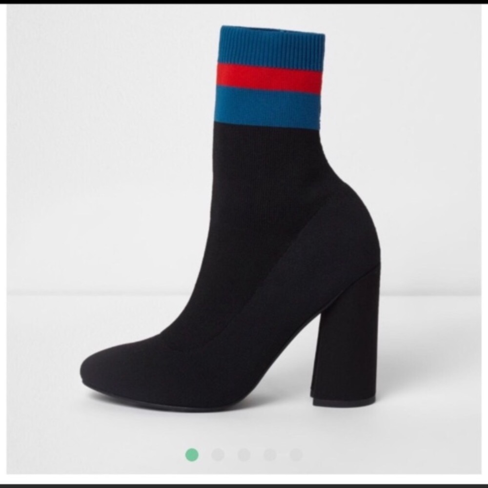 Re poshed sock heeled boot 7.5 new clean